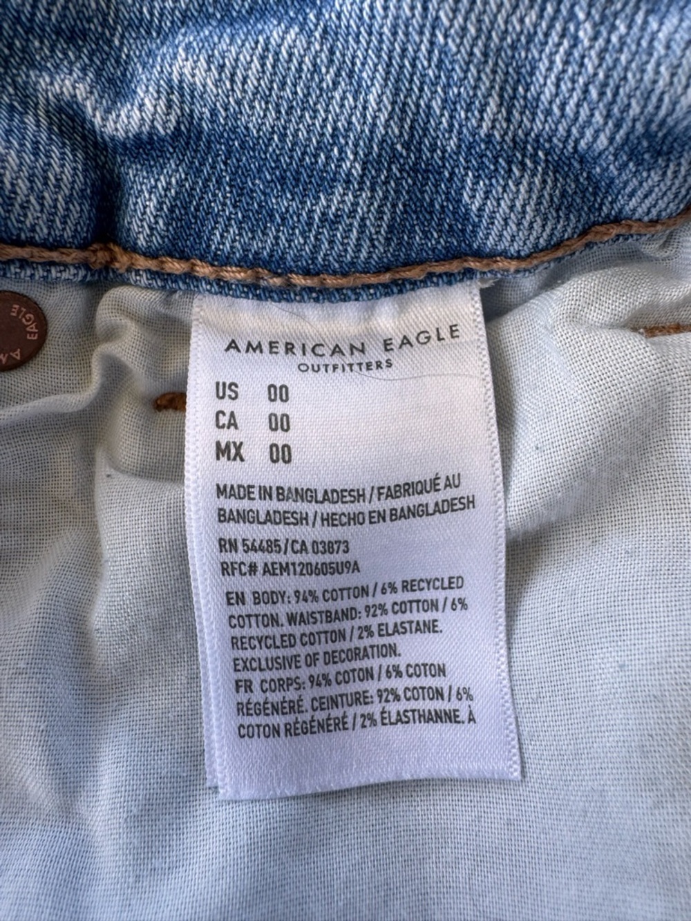 American Eagle Outfitters Baggy Mom distressed short 00 - Picture 2 of 8